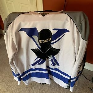 Black Pyramid Jersey